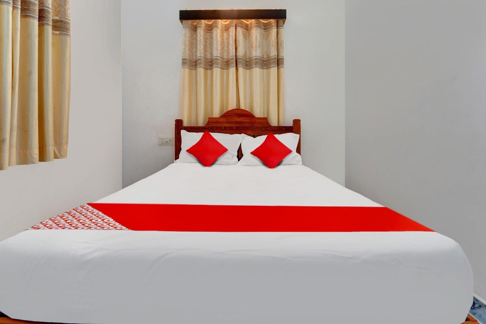 Flagship Sri Kamatchi Hotel & Rooms Мадурай Экстерьер фото